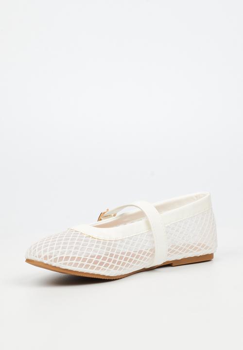 Miss Black - Ayanda 1 mesh pump - white