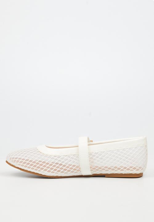 Miss Black - Ayanda 1 mesh pump - white