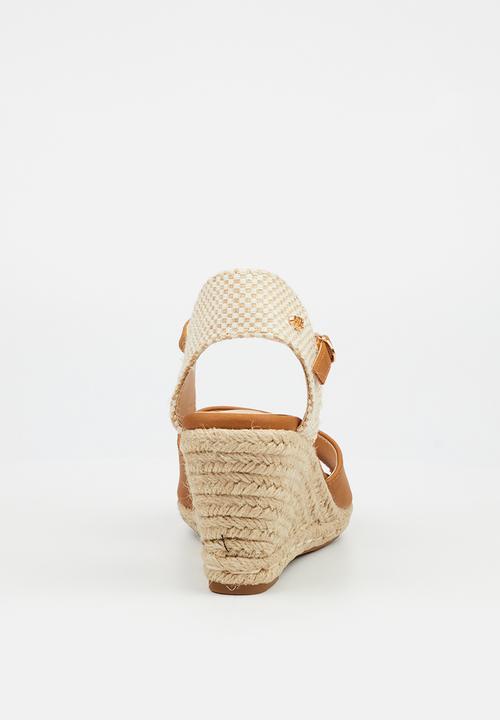 Miss Black - Jojo 2 peep-toe rope wedge - tan