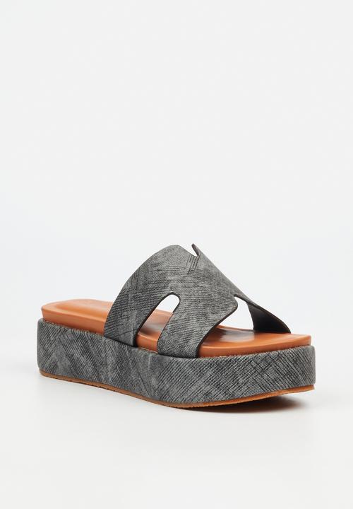 Butterfly Feet - Fujo 2 slide - black