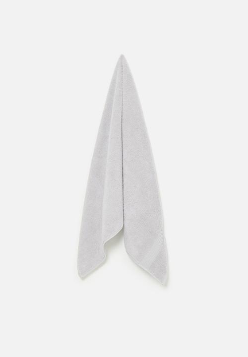 Colibri - Imperial Plush Towel - Silver