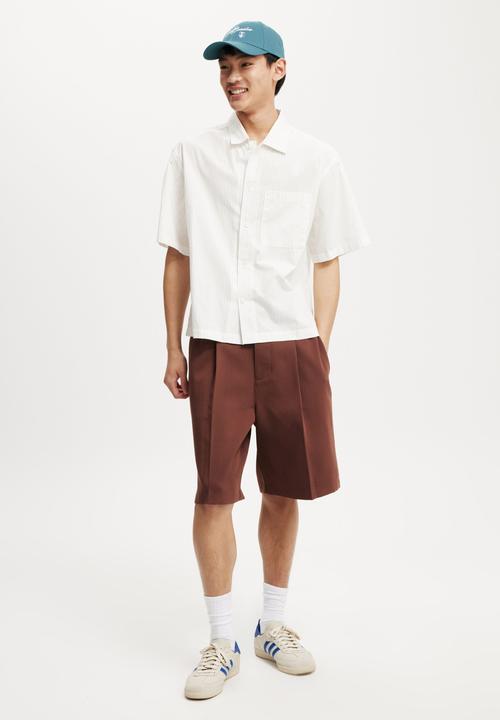 Cotton On - Ventura Short Sleeve Shirt - Off White Stripe