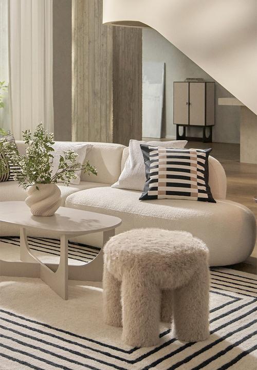 H&M - Patterned cushion cover - white patterned 