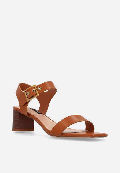 Nine West - Gella  heel - tan