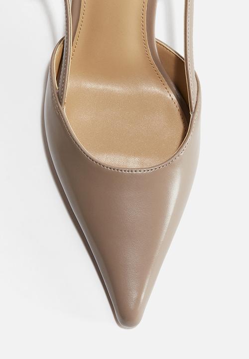 H&M - Pointed slingback court shoes - beige 