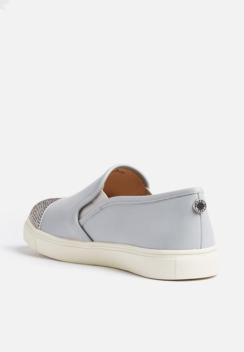 Steve Madden - Emuse