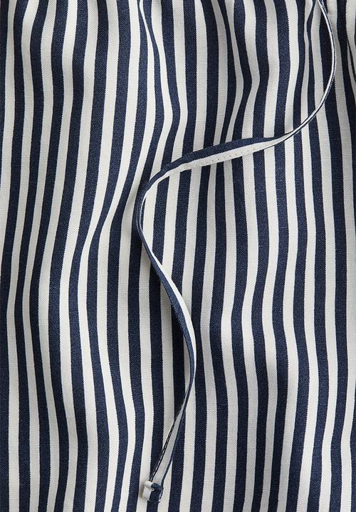 H&M - Linen-blend drawstring shorts - navy blue/striped 