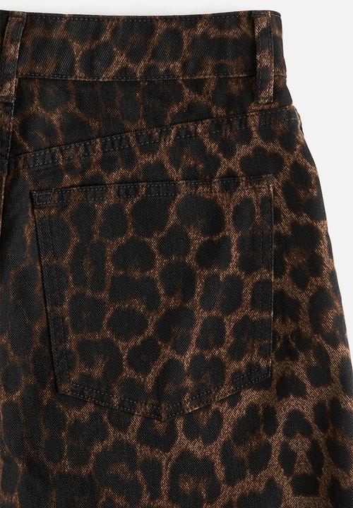 H&M - Denim bermuda shorts - dark brown/leopard print