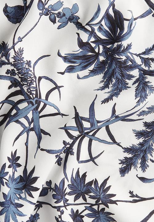 H&M - Tie-belt dress - white/blue patterned 