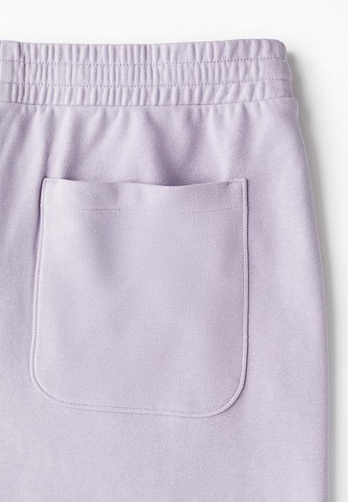 H&M - Regular fit sweatshorts - purple