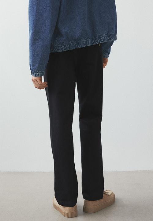 H&M - Regular fit crease-leg chinos - black