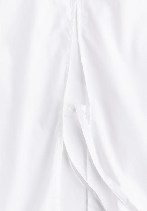 H&M - Cropped tie-detail shirt - white