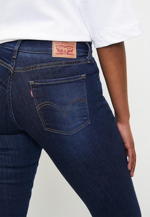 Levi’s® - Curvy Flare Jeans ZA - Chelsea Carbon Glow 