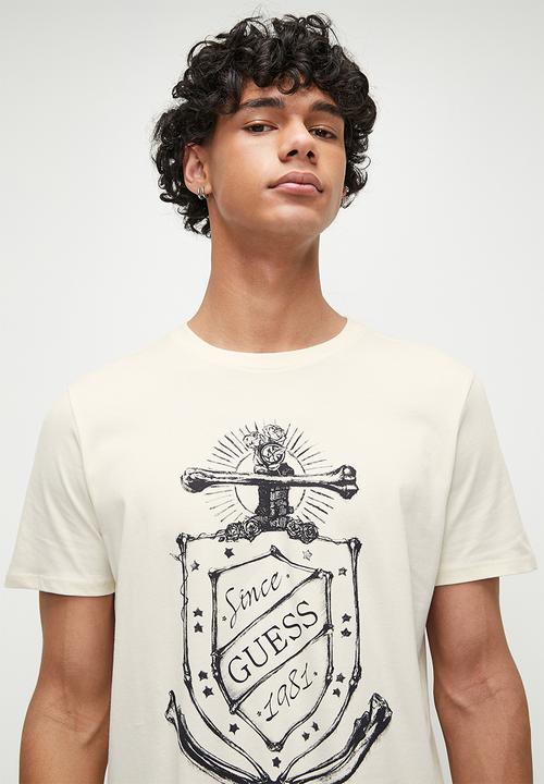 GUESS - Short sleeve Bsc Deep Sea Tee - Resort Sand