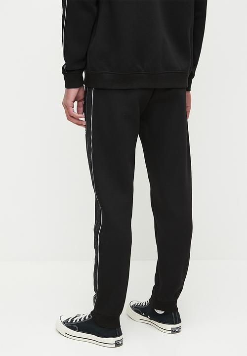 GUESS - Mickey Cuff Pant - Jet Black A996