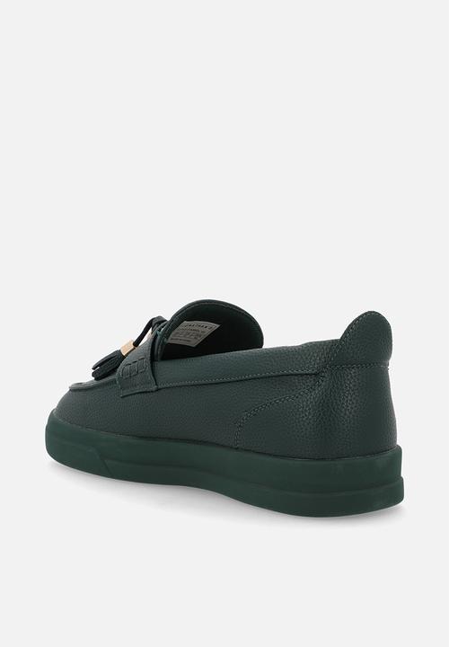 Jonathan D - Tassel V2 - Avo