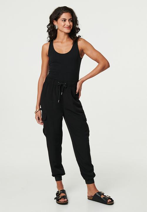 Izabel London - Capri length ribbed and cuffed cargo suit pant - Black
