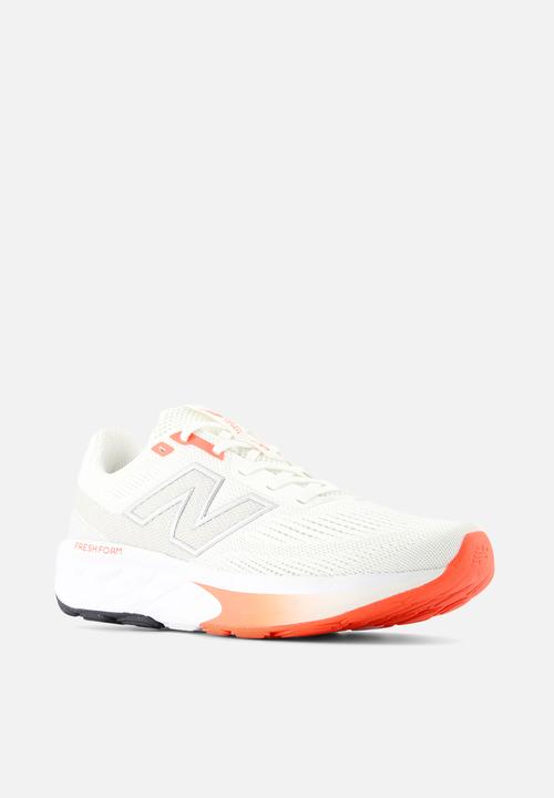 New Balance  - Fresh Foam 520