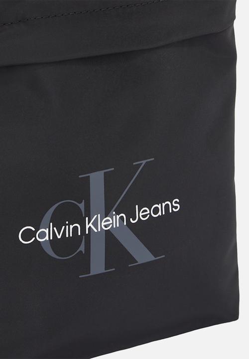 Calvin Klein - Sport Essentials Flatpack 18 - Na Black