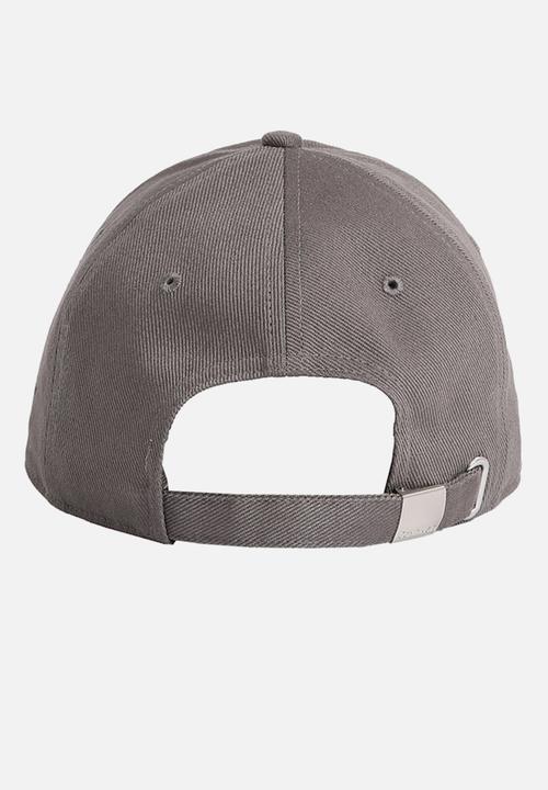Calvin Klein - 6 Panel Sm Monologo Patch Cap - Beluga