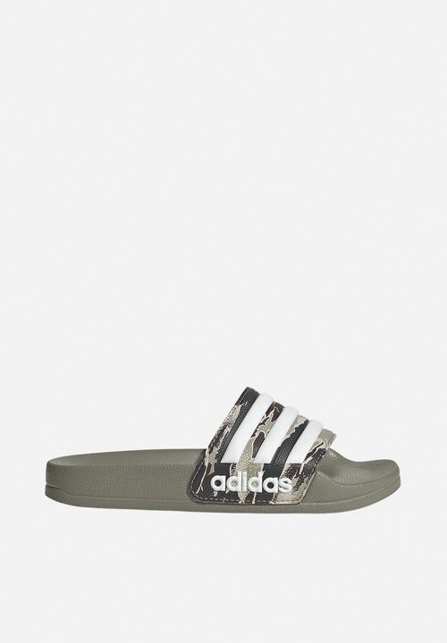 adidas Performance - Adilette Shower K - silpeb/silpeb/ftwwht