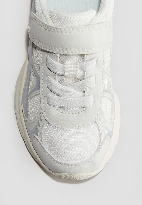 H&M - Lightweight-sole trainers - white