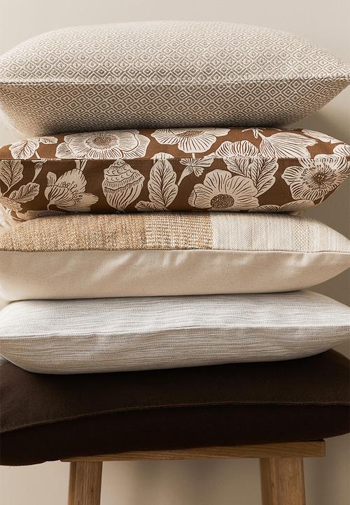 H&M - Patterned cushion cover - light brown floral