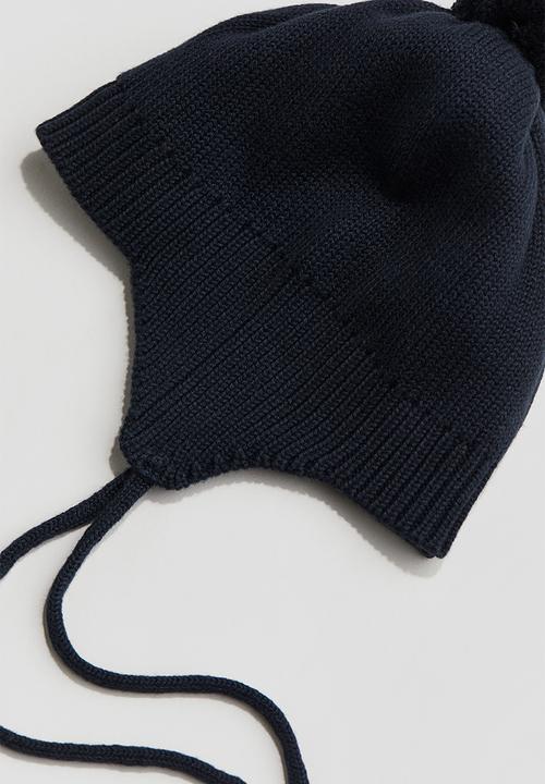 H&M - Beanie with earflaps - black