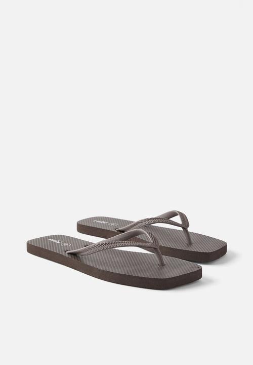 Cotton On - The rubi square toe flip flop - chocolate