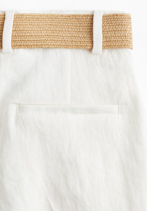 H&M - Belted twill shorts - white