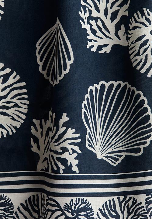 H&M - Printed drawstring shorts - navy blue seashells