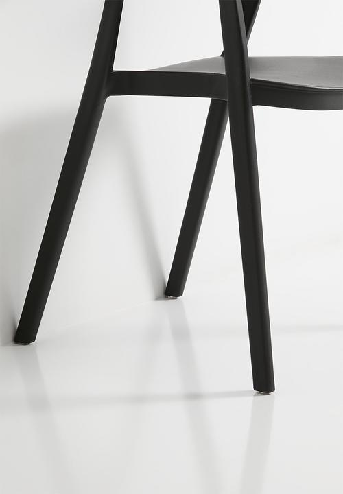 Sixth Floor - Tiatro PP Chair - Black