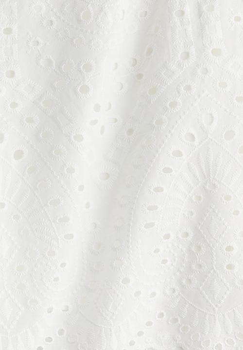H&M - Broderie anglaise shorts - white