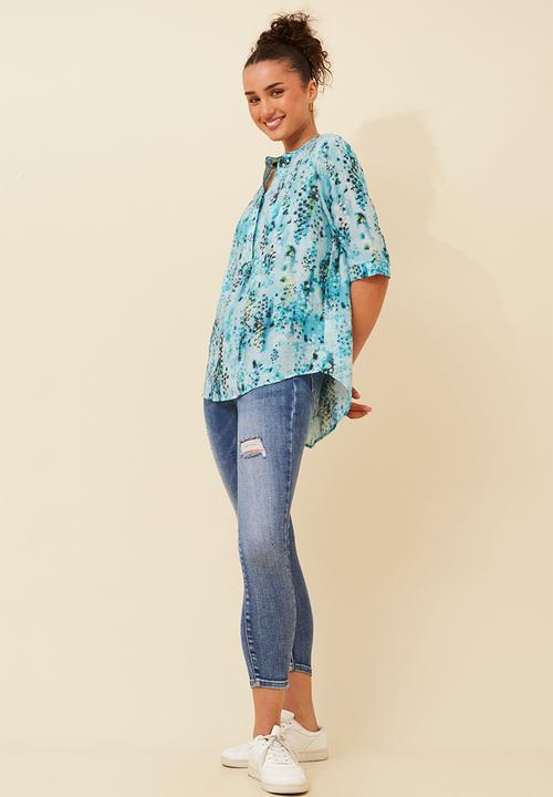 Izabel London - s/s half placket oversized blouse - Blue