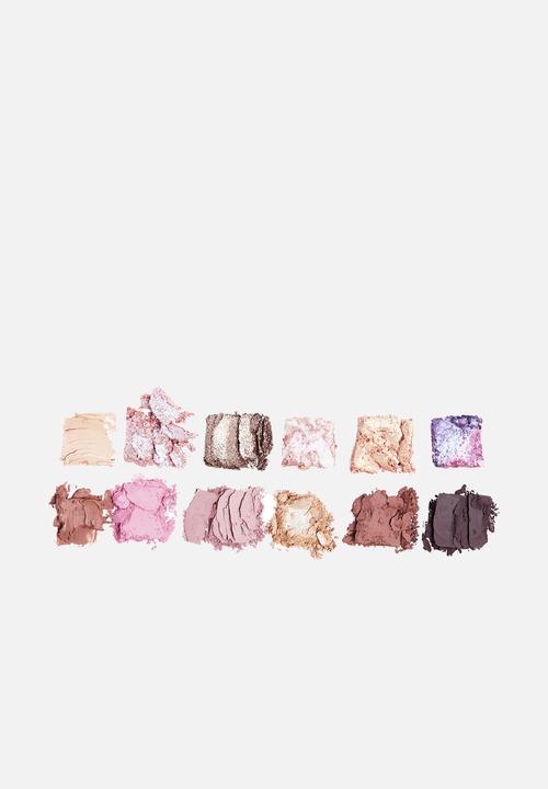 Revolution - Beauty  - The Enchanted Icon Soft Pink Nudes