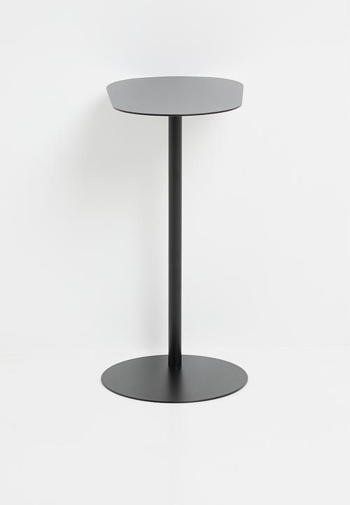 H&S - Organic side table - Black 