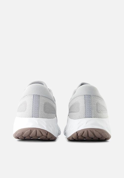 New Balance  - FRESH FOAM MEVOZ