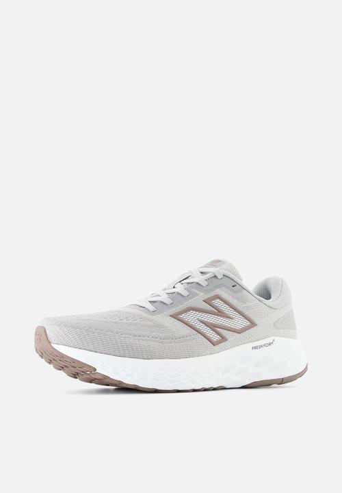New Balance  - FRESH FOAM MEVOZ