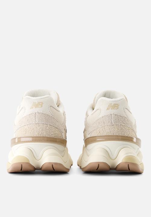 New Balance  - 9060