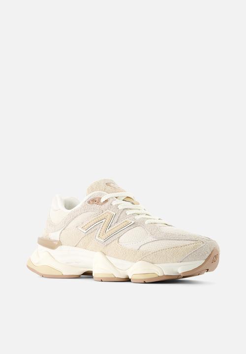 New Balance  - 9060