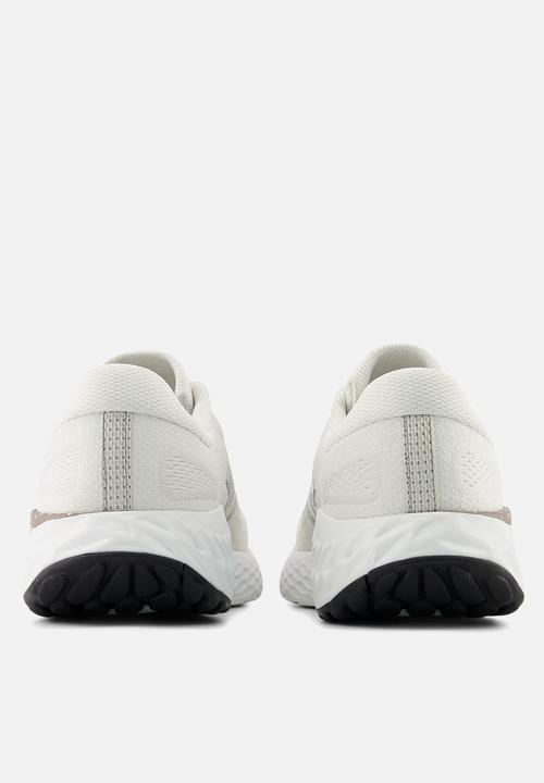 New Balance  - Fresh Foam X EVOZ v4