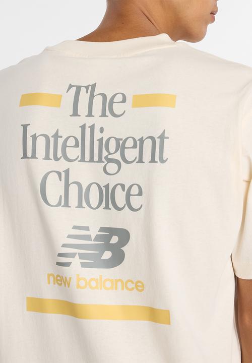 New Balance  - NB Athletics Intelligent Choice Tee - Cream/Multi