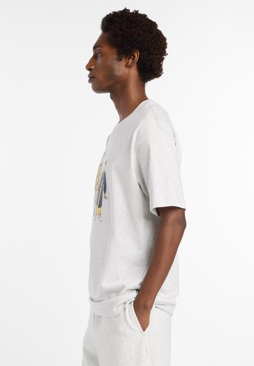 New Balance  - Nb Athletics Never Age Tee - Grey
