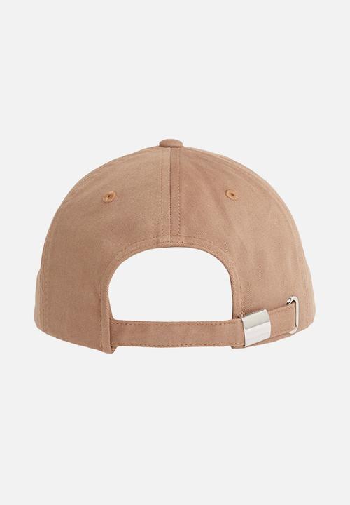 Calvin Klein - Calvin Embroidery Bb Cap - Fossil