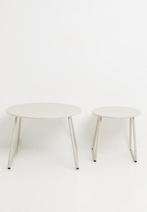 H&S - Outdoor table set - neutral