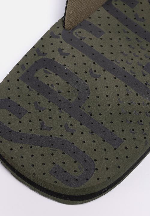 S.P.C.C - Carew Flip Flops - Hawthorne