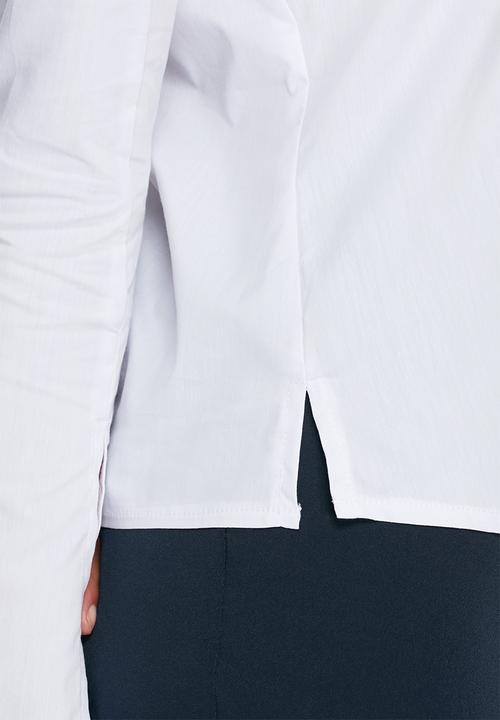 dailyfriday - Woven fluted sleeve top 
