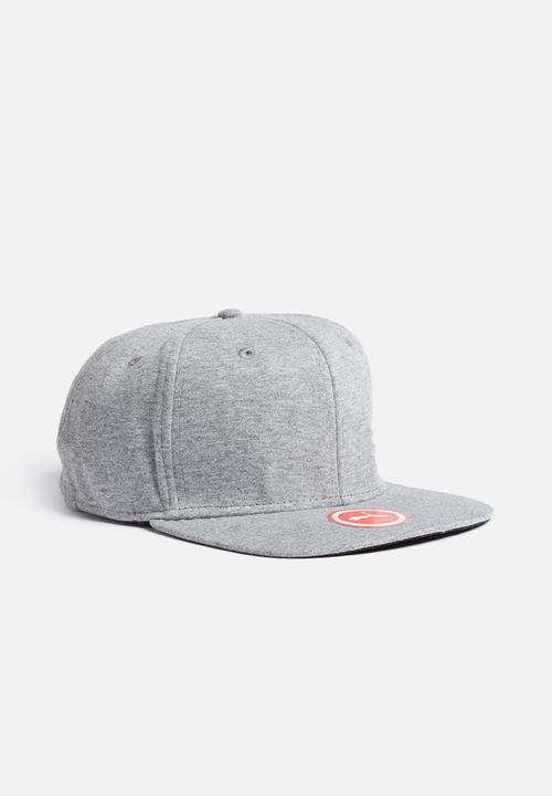 PUMA - MVP stretch-fit cap