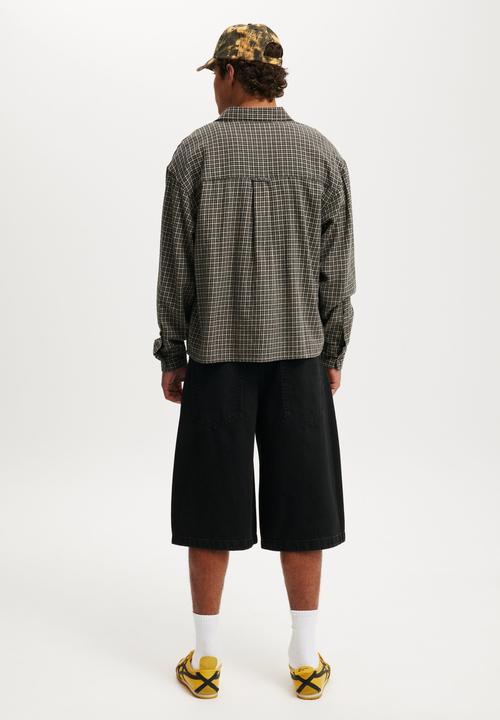 Cotton On - Y2K Super Wide Jort - Dire Black