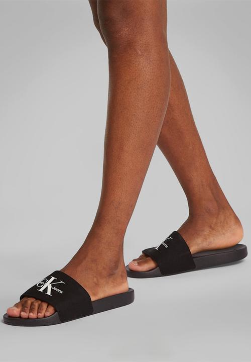 Calvin Klein - SLIDE MONOGRAM CV- Triple Black